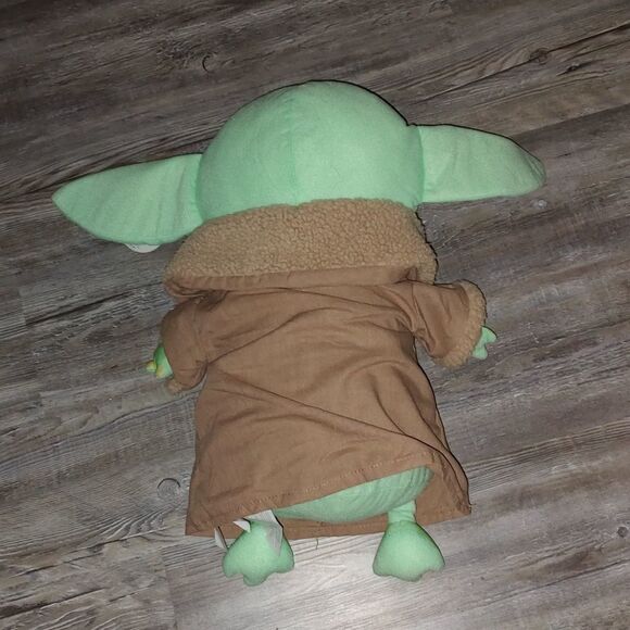 MANDALORIAN THE CHILD BABY YODA PILLOW BUDDY - Picture 5 of 8